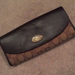 NWOT Coach wallet